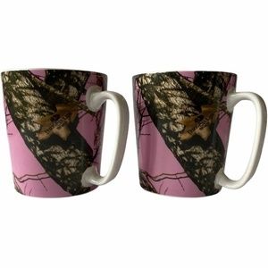 Two Mossy Oak Pink Camo 15.8 oz. Coffee‎ Cups NWOT
